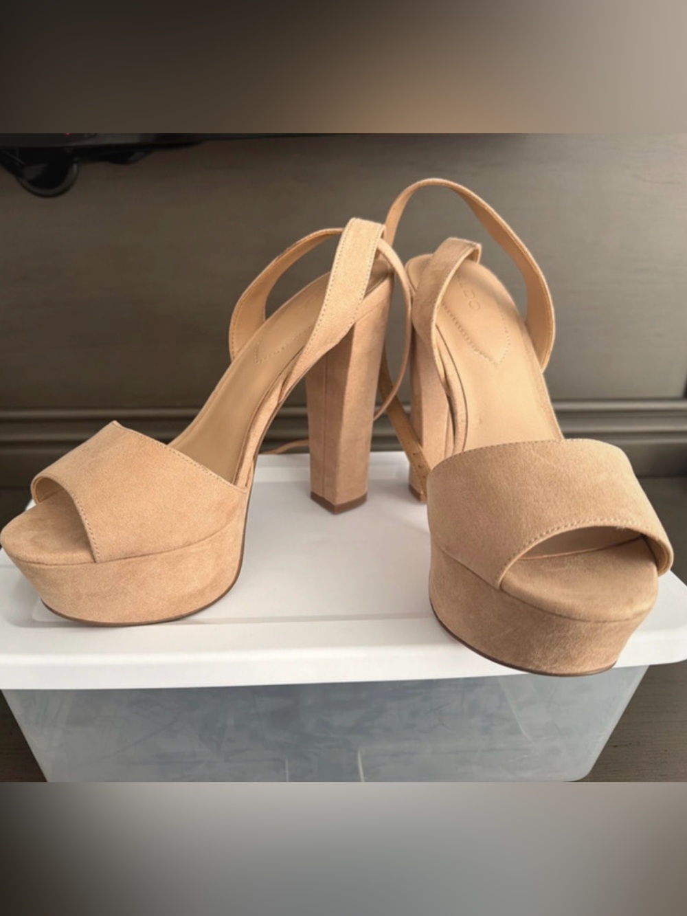 Women's Neutral Tan Suede Platform Sandals